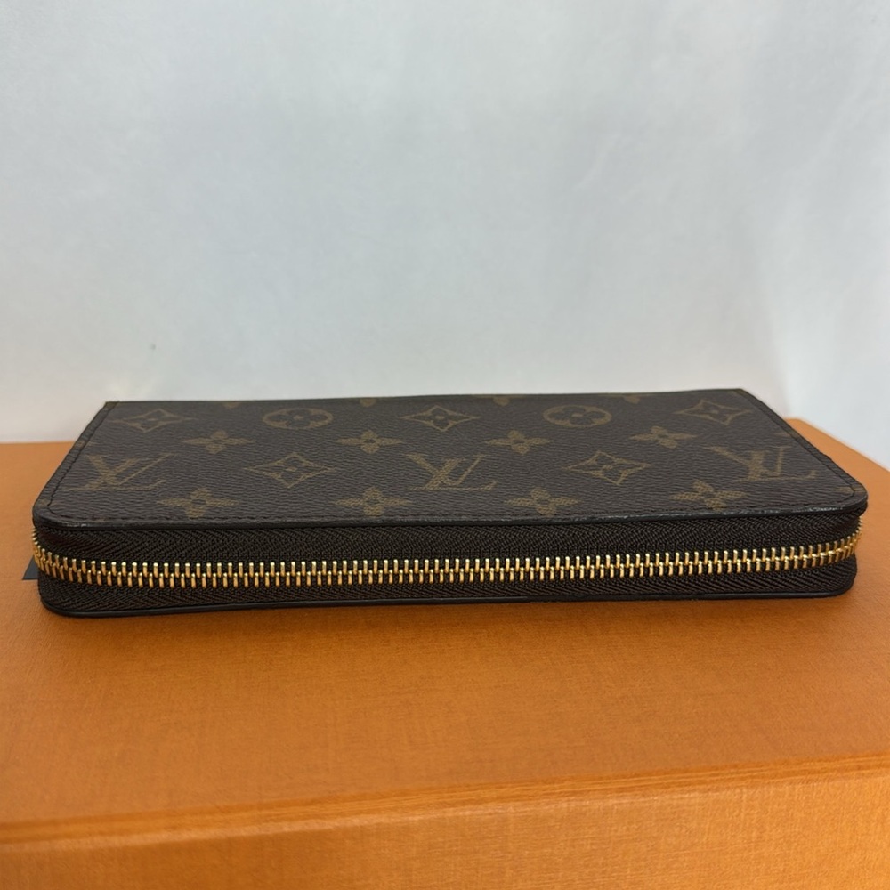 Louis Vuitton Monogram Zippy‎ Round Wallet Brown - Picture 4 of 9